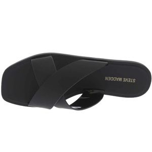 Steve Madden Flat Sandals